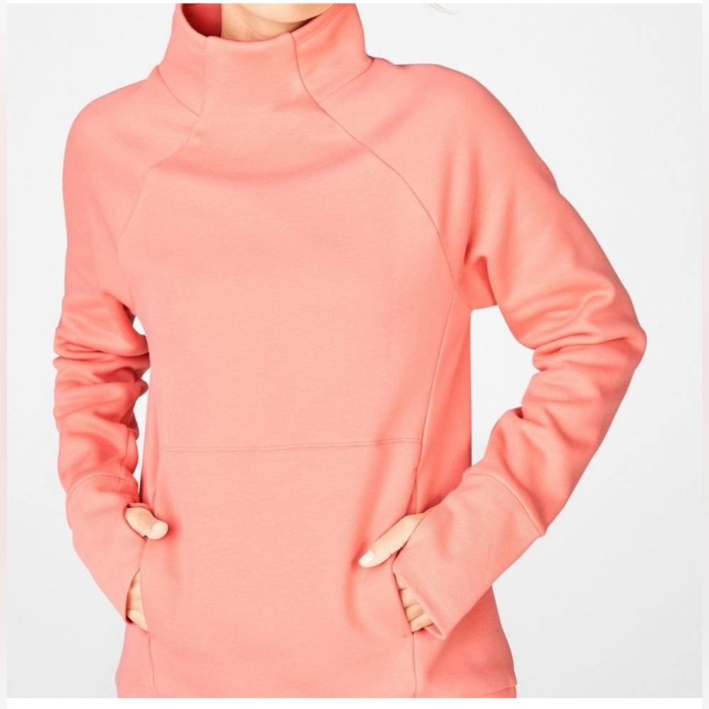 Fabletics Zaylee Fleece Pullover
L Pocket Pink